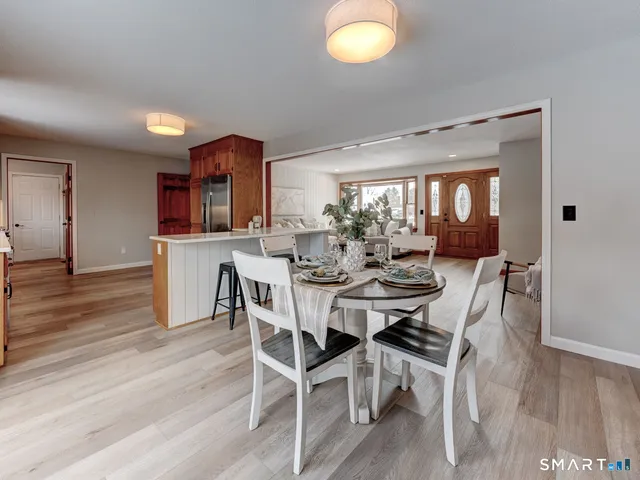 $399,900 | 18 Wesley Road, East Windsor, CT 06016