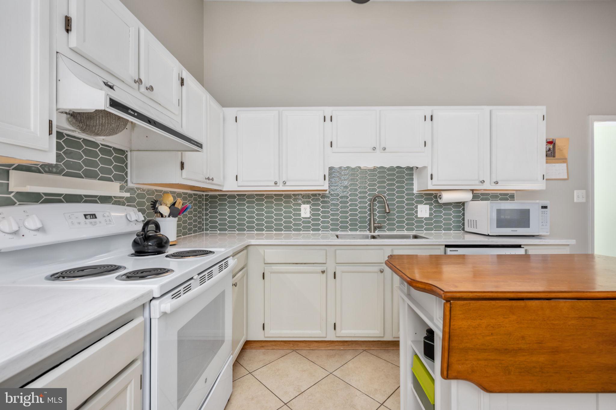 8024 Leland Road Manassas, VA 20111 - Photo 12 of 59 Gallery Image 12