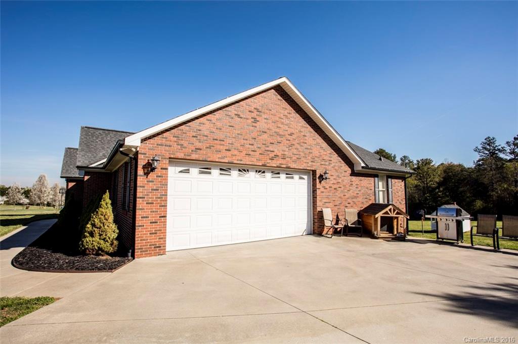 4040 Davis Road Maiden, NC 28650 - Photo 19 of 20 Gallery Image 19