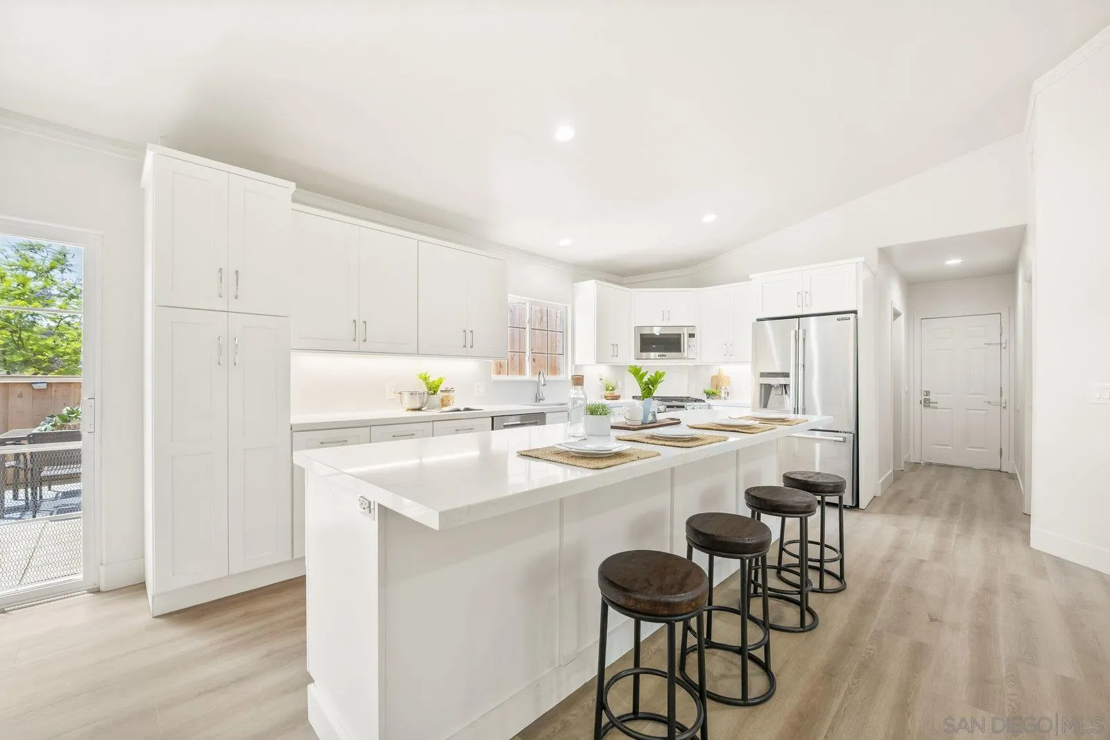 5431 West Lilac Road Bonsall, CA 92003 - Photo 6 of 40