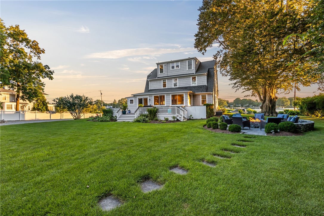 105 New Meadow Road Barrington, RI 02806 - Photo 3 of 46 Gallery Image 3