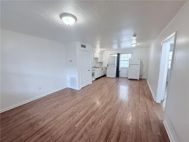 $1,175 | 629 Papworth Avenue, Unit F, Metairie, LA 70005