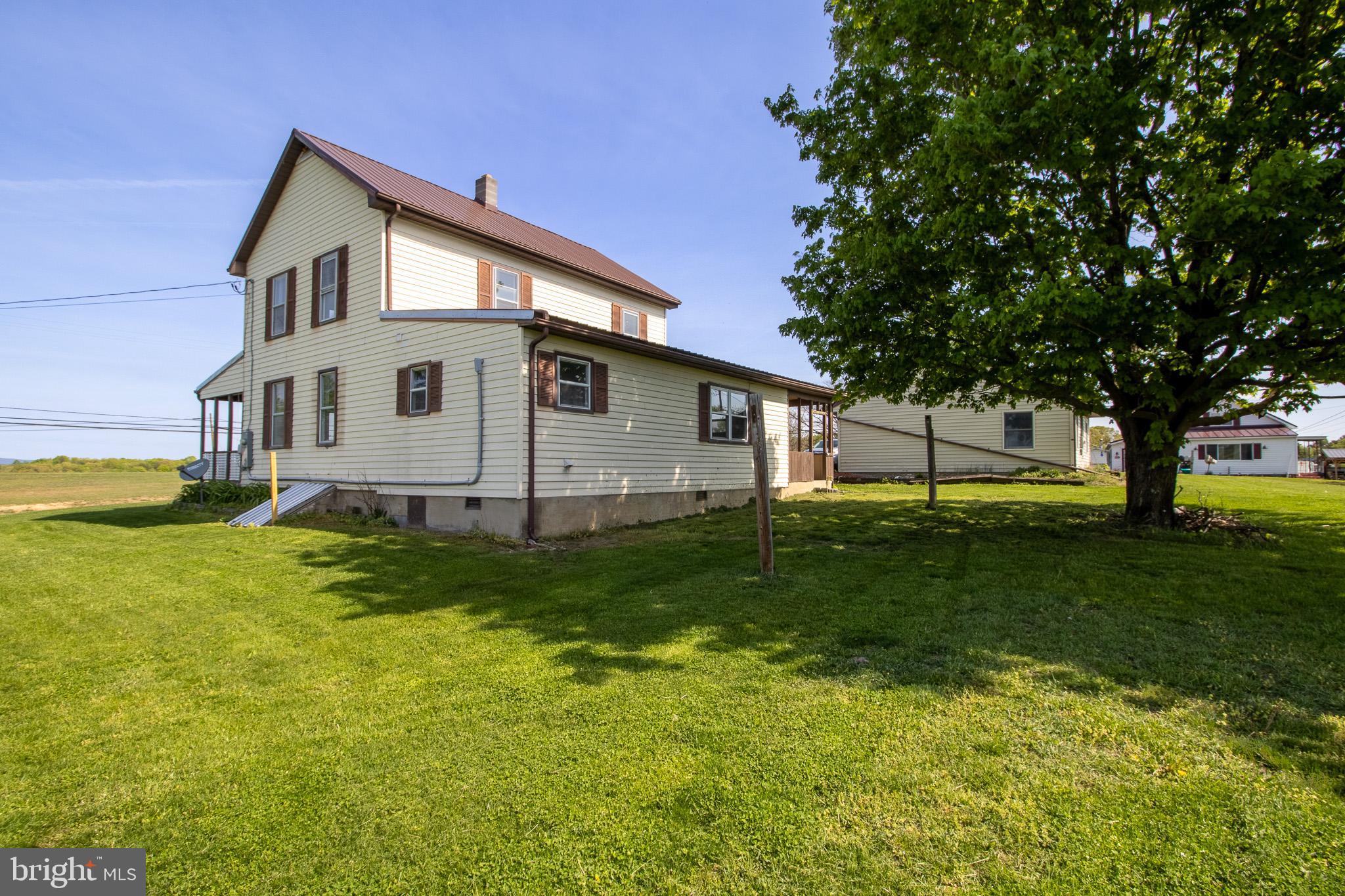 12 Ridersville Road Berkeley Springs, WV 25411 - Photo 4 of 23