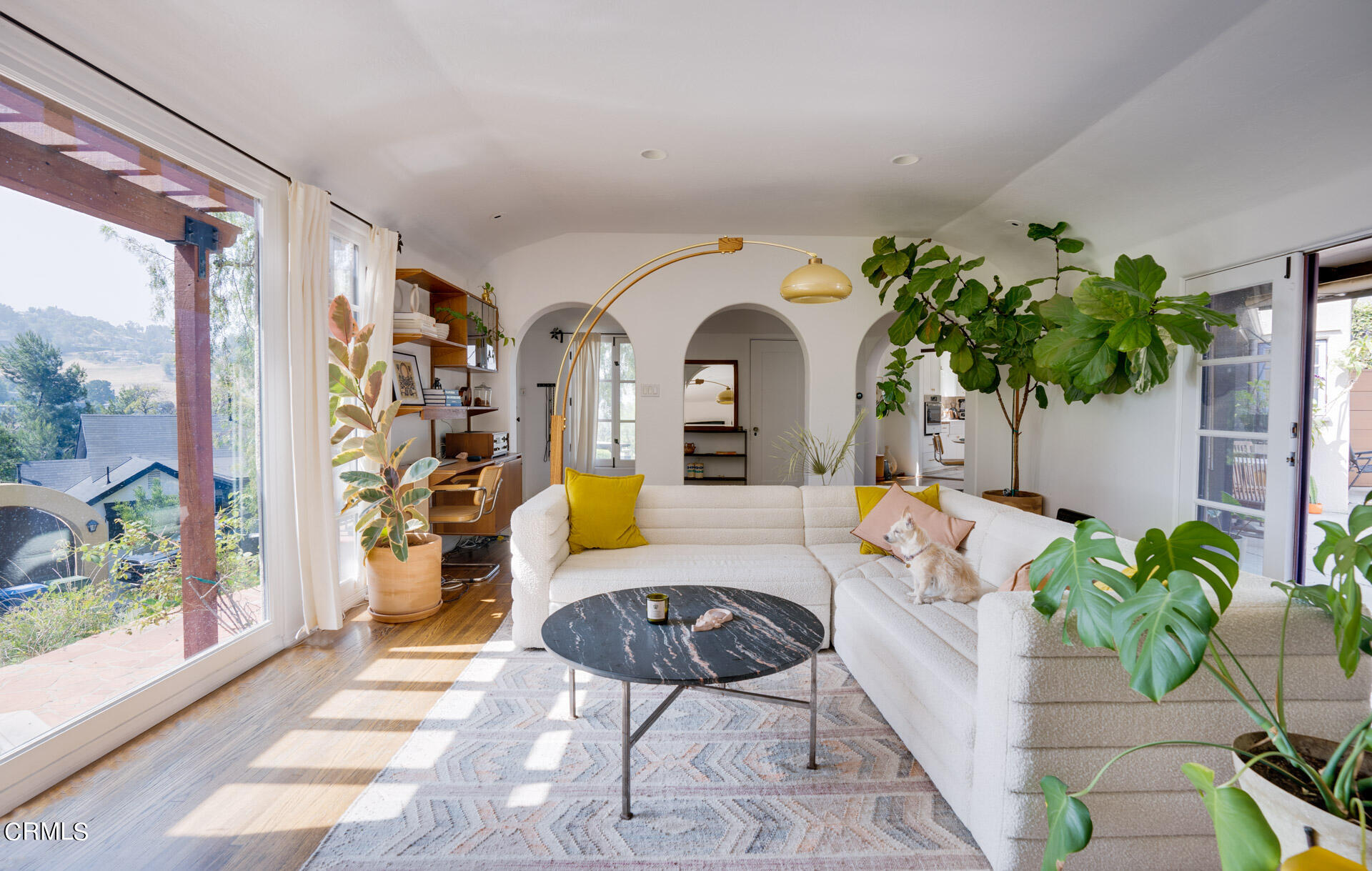 3937 Roderick Road Los Angeles, CA 90065 - Photo 8 of 33 _MLS-11