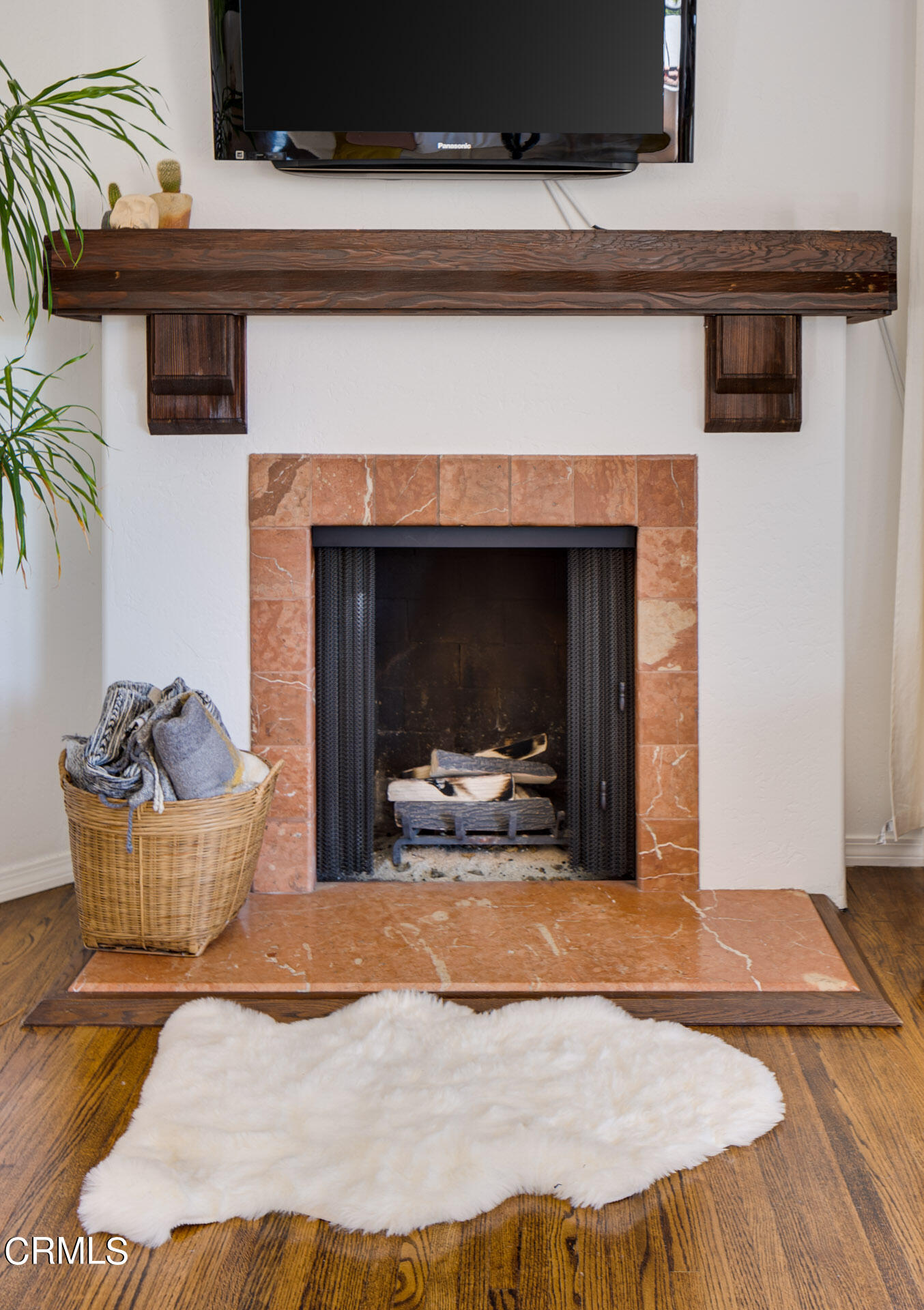 3937 Roderick Road Los Angeles, CA 90065 - Photo 9 of 33 _MLS-14