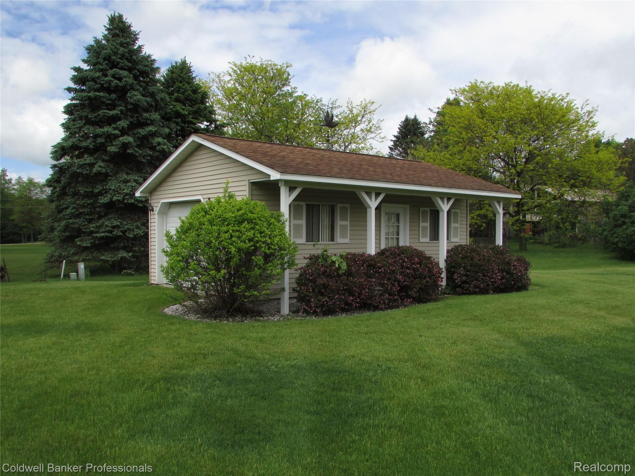 1385 Old Mill Road Lapeer, MI 48446 - Photo 38 of 42 IMG_7822.JPG