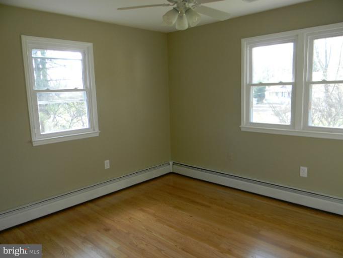 15811 Radwick Lane Silver Spring, MD 20906 - Photo 22 of 24 Bedroom