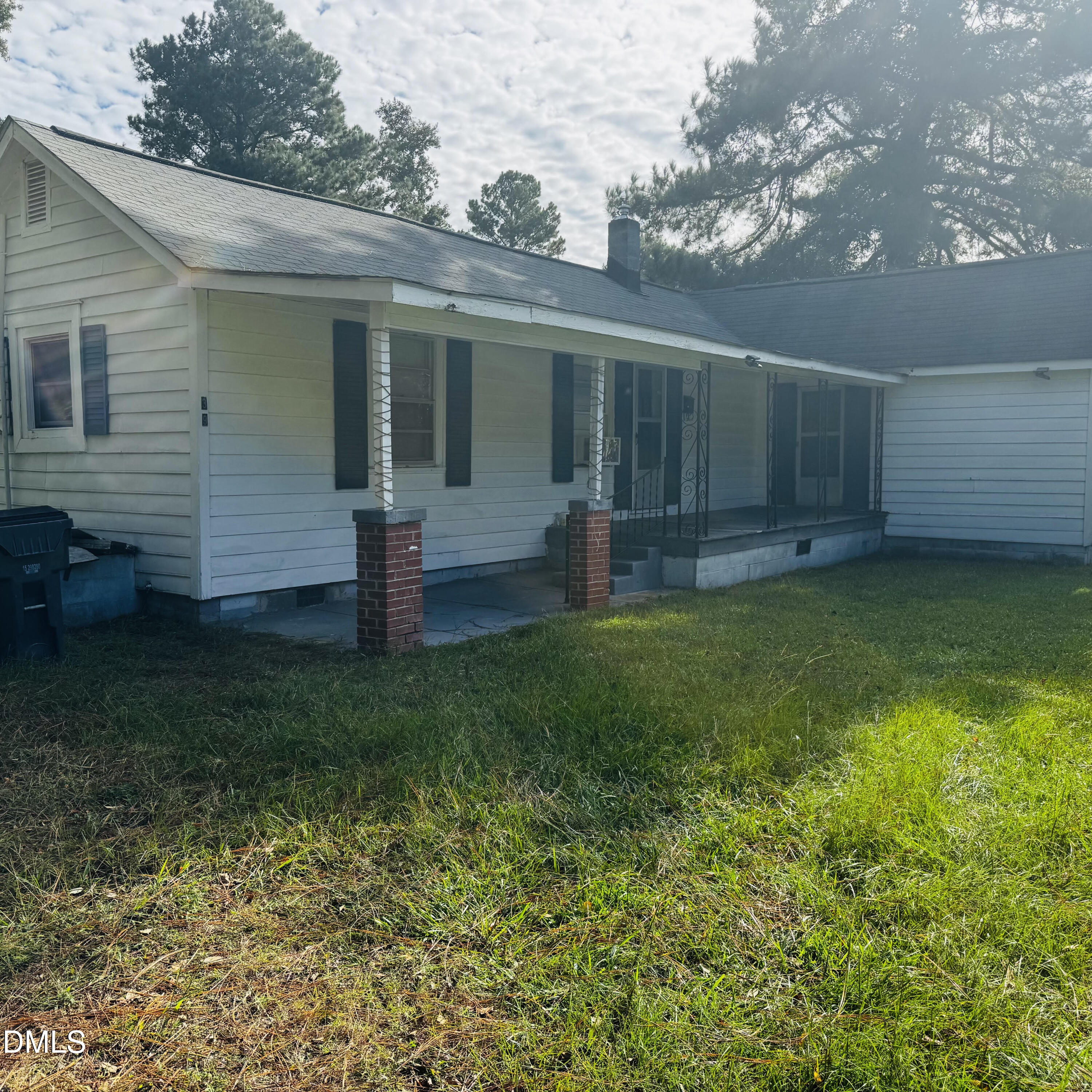 39 Durant Road Clayton, NC 27527 - Photo 1 of 11 house front