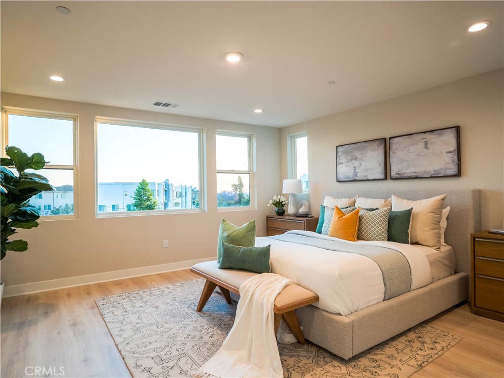 221 Stage Irvine, CA 92618 - Photo 12 of 26