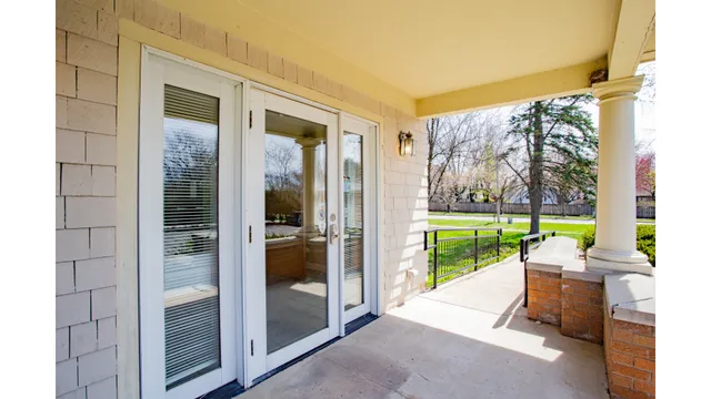 $2,500 | 1305 Oswego Road, Naperville, IL 60540