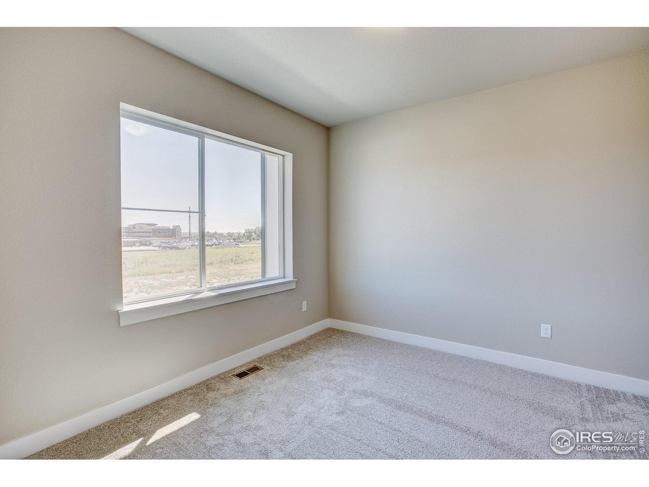 182 High Pt Drive Longmont, CO 80504 - Photo 19 of 33 Second Bedroom