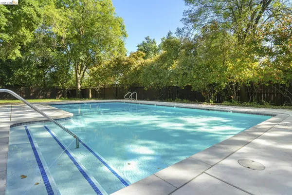 $549,000 | 10 Pomfret Walk, Pleasant Hill, CA 94523