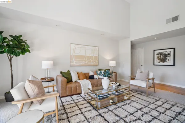 $549,000 | 10 Pomfret Walk, Pleasant Hill, CA 94523
