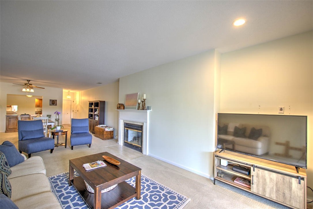855 East Lake Shore Drive, Unit 1D Decatur, IL 62521 - Photo 5 of 30