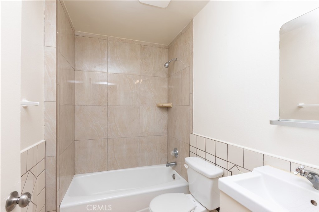 1001 Cherry, Unit 107 Long Beach, CA 90813 - Photo 26 of 38