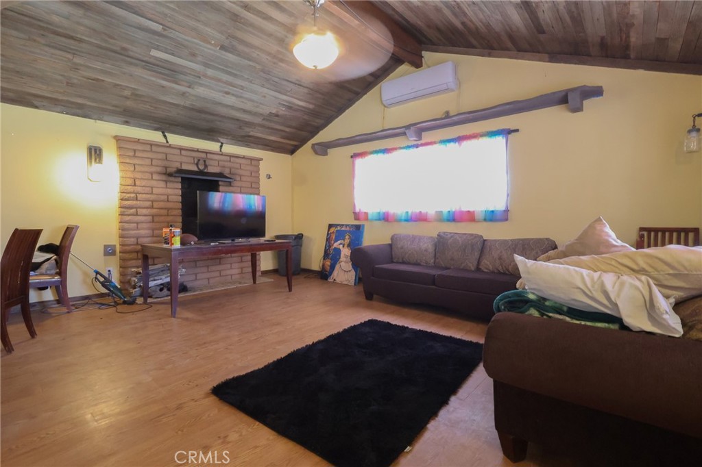 31582 Clay River Road Barstow, CA 92311 - Photo 6 of 24