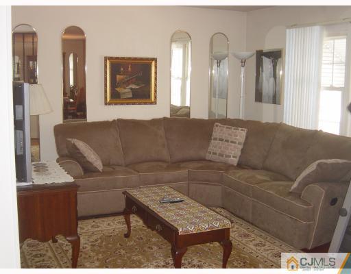 30 Highview Road East Brunswick, NJ 08816 - Photo 3 of 9 Gallery Image 3