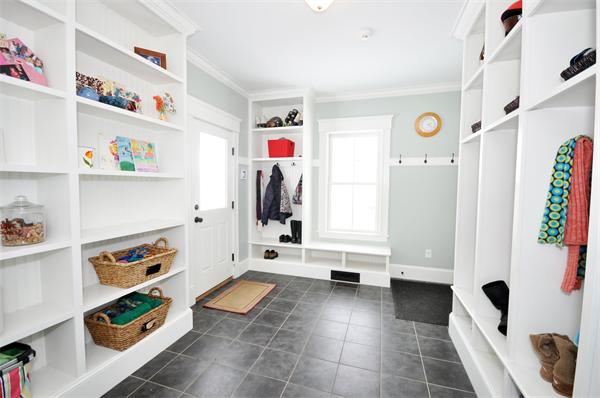 42 Pilgrim Road Concord, MA 01742 - Photo 14 of 22 Gallery Image 14
