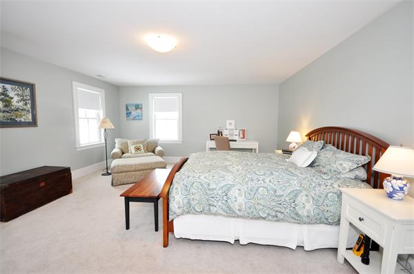 42 Pilgrim Road Concord, MA 01742 - Photo 16 of 22 Gallery Image 16