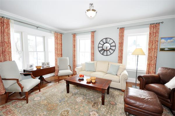 42 Pilgrim Road Concord, MA 01742 - Photo 6 of 22 Gallery Image 6