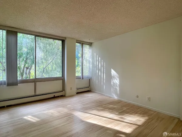 $4,200 | 400 Davey Glen Road, Unit 4505, Belmont, CA 94002
