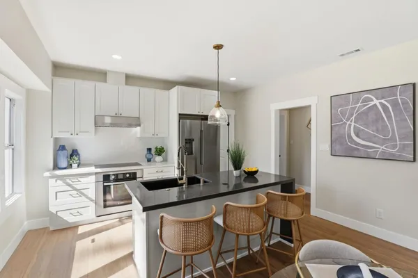 $999,999 | 7601 Rosanna Street, Gilroy, CA 95020