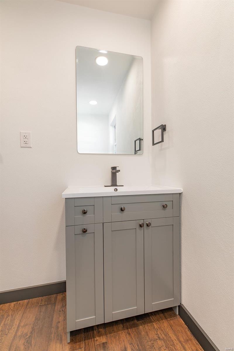 808 2nd Street Gillespie, IL 62033 - Photo 28 of 40