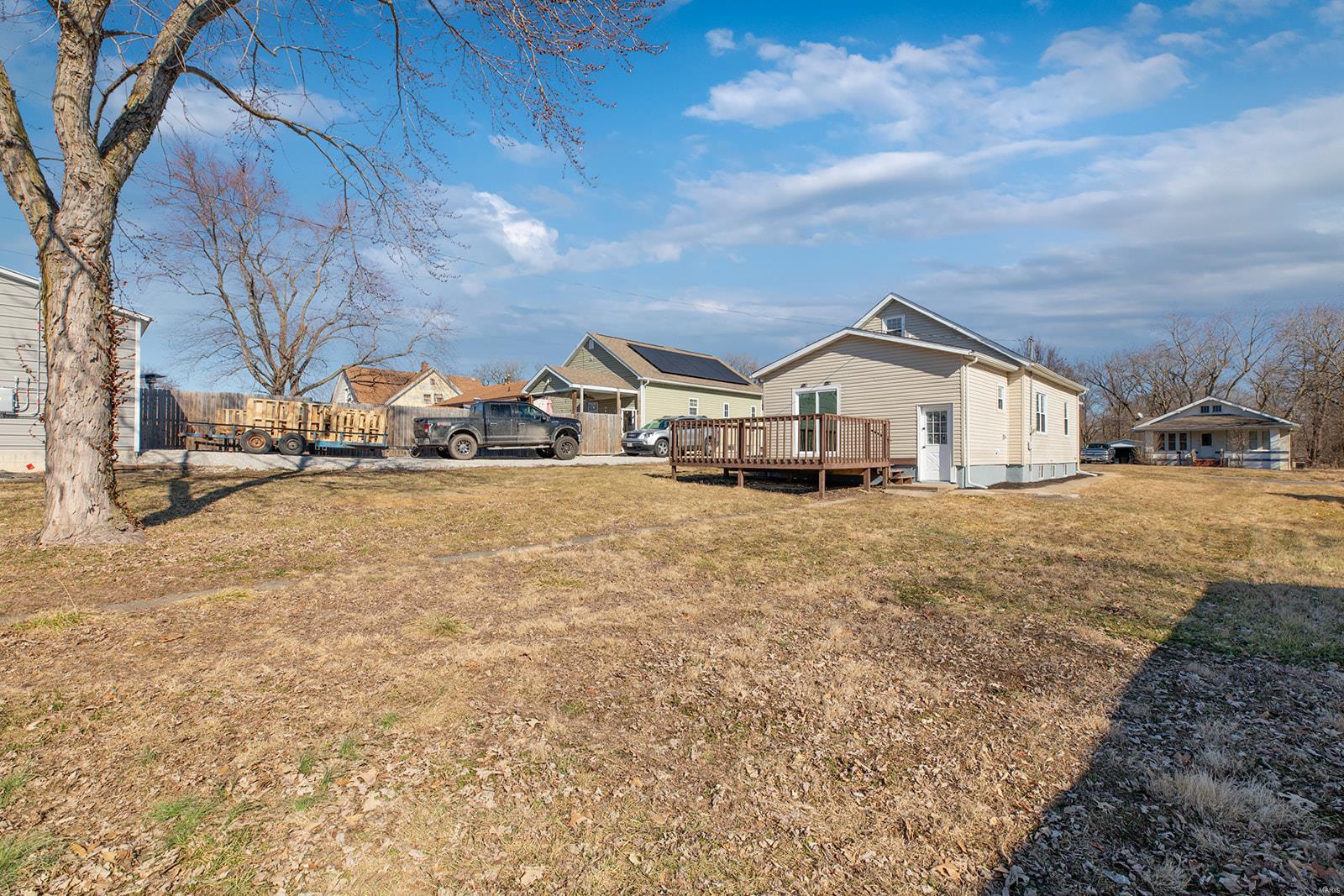 808 2nd Street Gillespie, IL 62033 - Photo 8 of 40