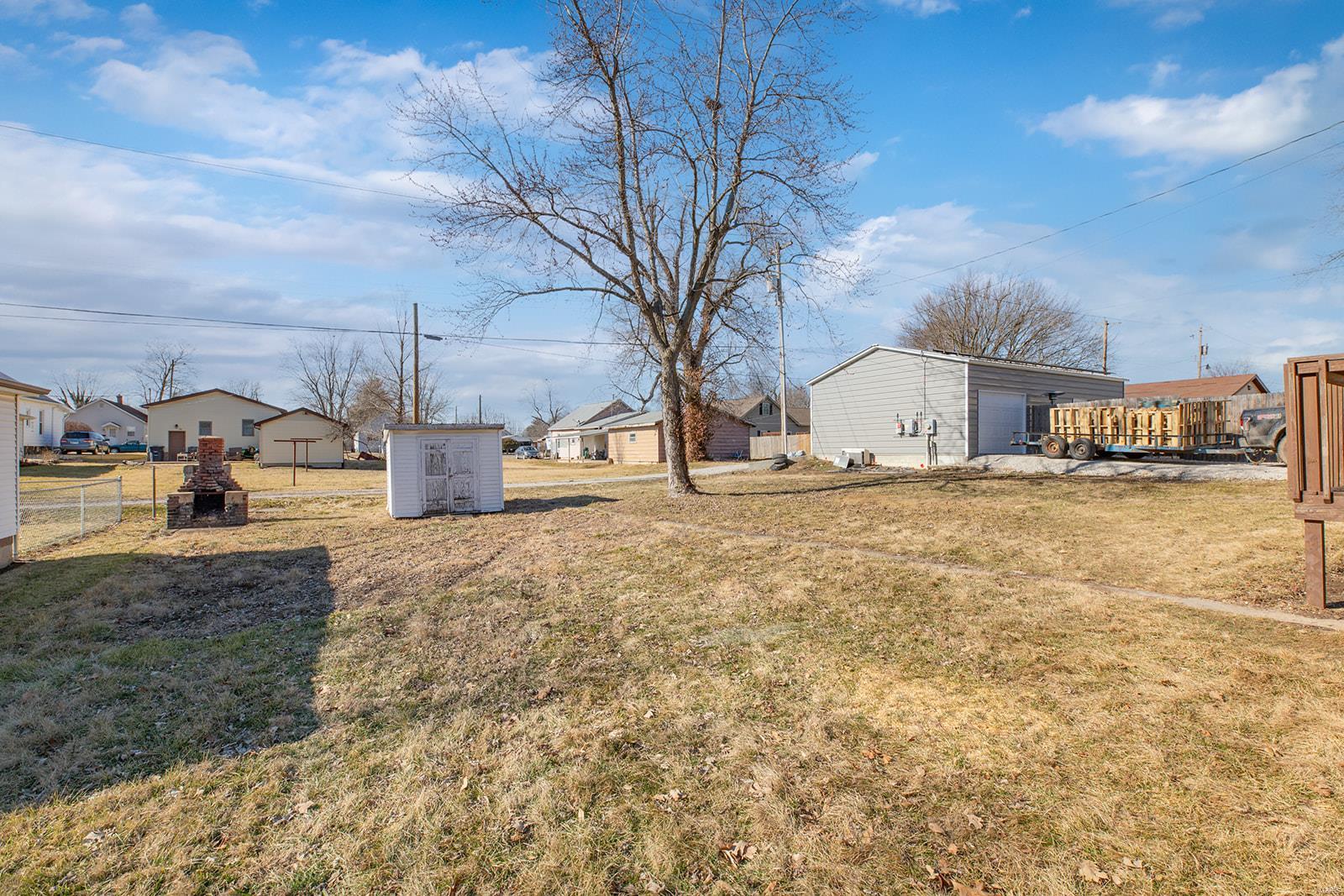 808 2nd Street Gillespie, IL 62033 - Photo 9 of 40