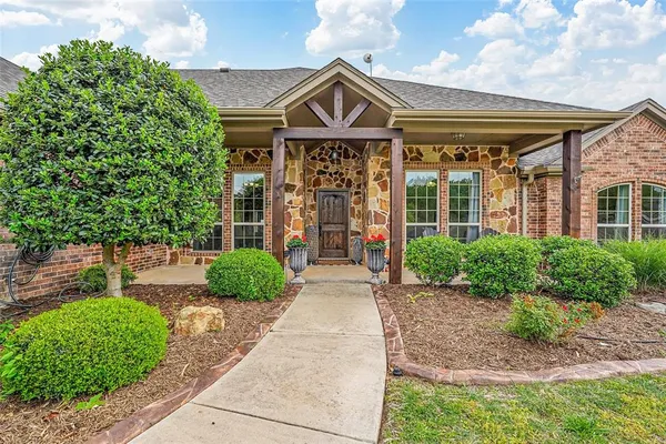 $640,000 | 120 Kristin Drive, Aledo, TX 76008