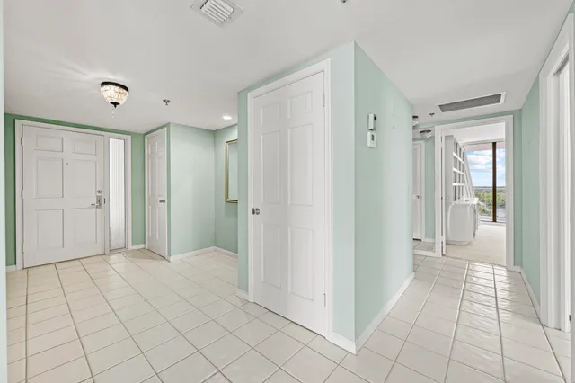 $1,695,000 | 100 South Beach Road, Unit 801, Tequesta, FL 33469