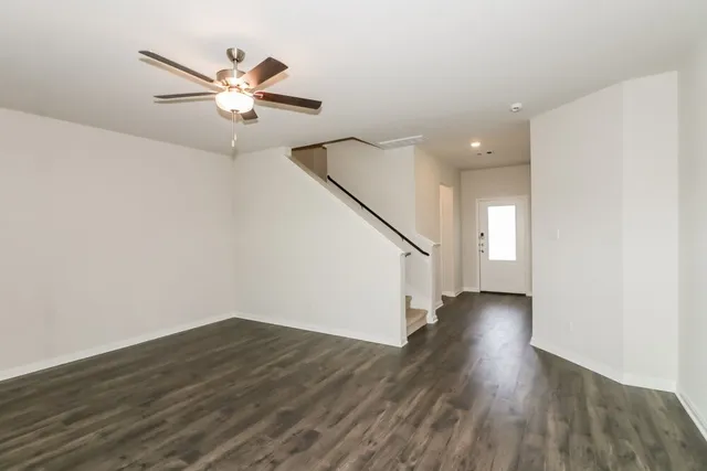 $1,970 | 424 Polly Grove Drive, Katy, TX 77493