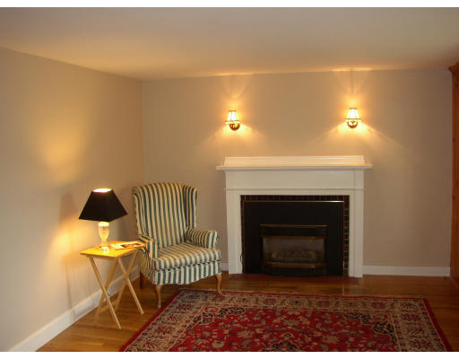 41 Rice Road Quincy, MA 02170 - Photo 3 of 7 Gallery Image 3