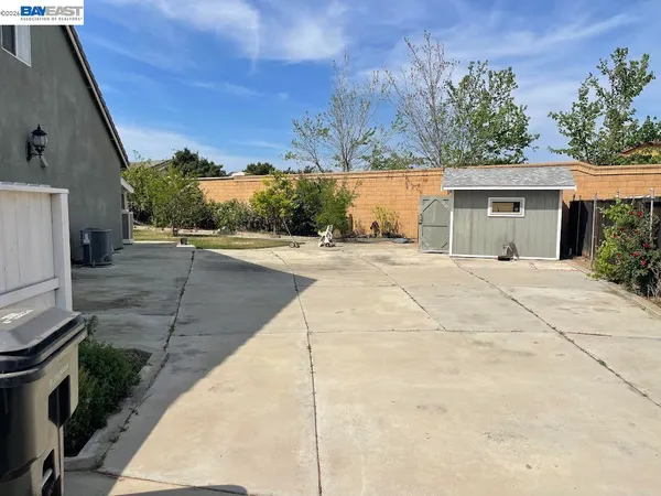 $2,995 | 1235 Santona Court, Manteca, CA 95337