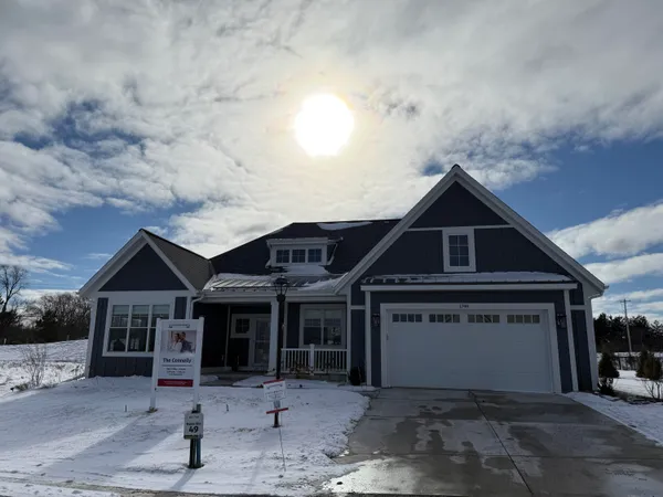 $1,099,999 | 1749 North River Road, River Hills, WI 53217