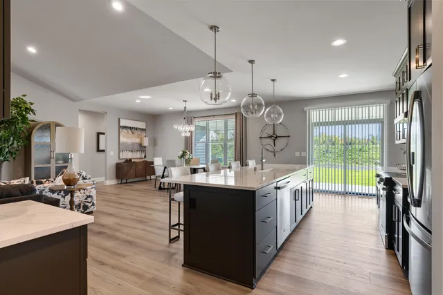 $1,099,999 | 1749 North River Road, River Hills, WI 53217