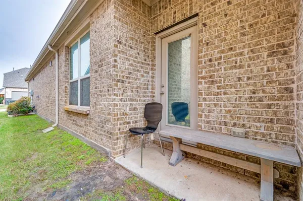 $2,300 | 2028 Barx Drive, Little Elm, TX 75068
