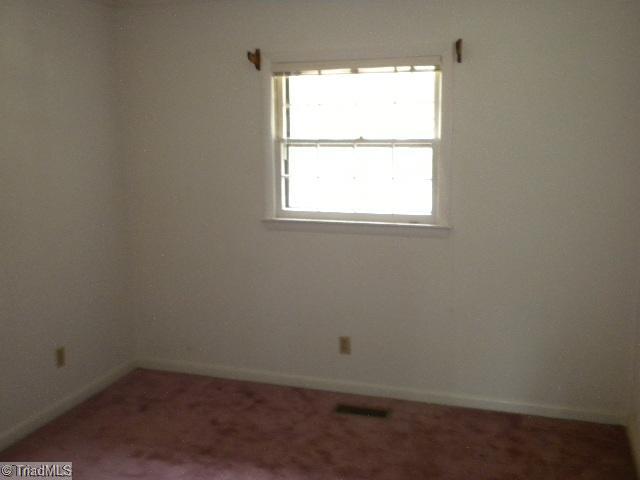 2107 Tippy Road Greensboro, NC 27406 - Photo 7 of 10 1st Bedroom.