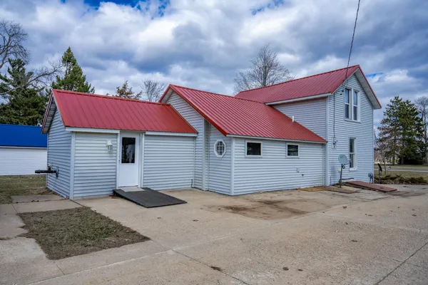 $159,988 | 607 North Main Street, Necedah, WI 54646