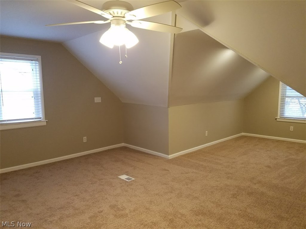 1057 Winston Road Cleveland, OH 44121 - Photo 15 of 28