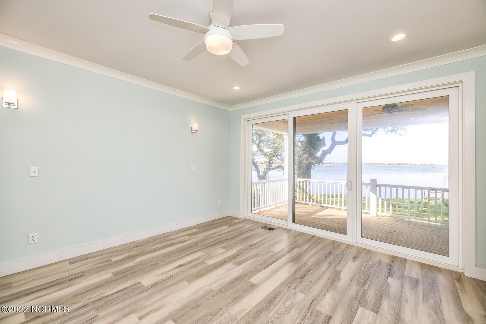 260 Little Kinston Road Surf City, NC 28445 - Photo 31 of 71 DP51