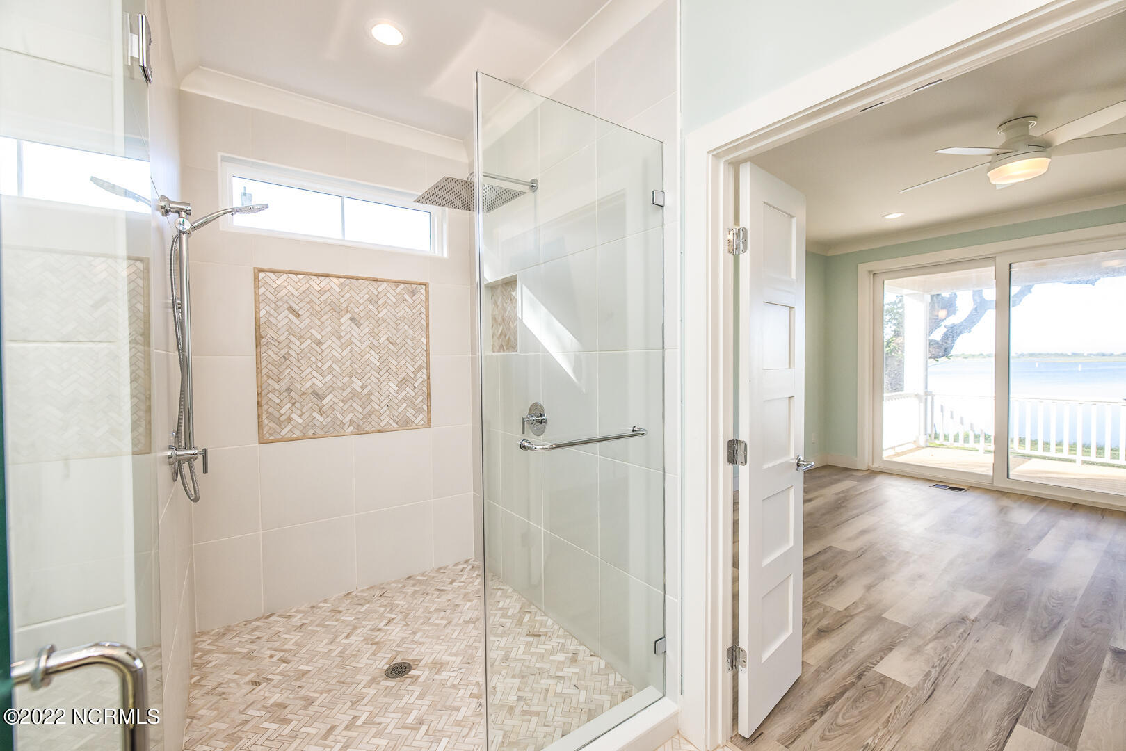 260 Little Kinston Road Surf City, NC 28445 - Photo 34 of 71 DP54
