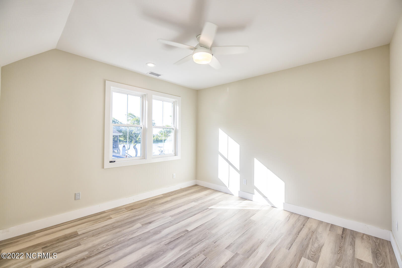 260 Little Kinston Road Surf City, NC 28445 - Photo 44 of 71 DP74