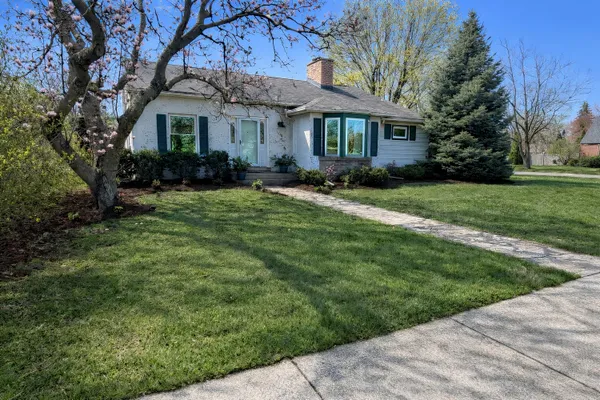 $364,999 | 108 Beverly Place, Munster, IN 46321