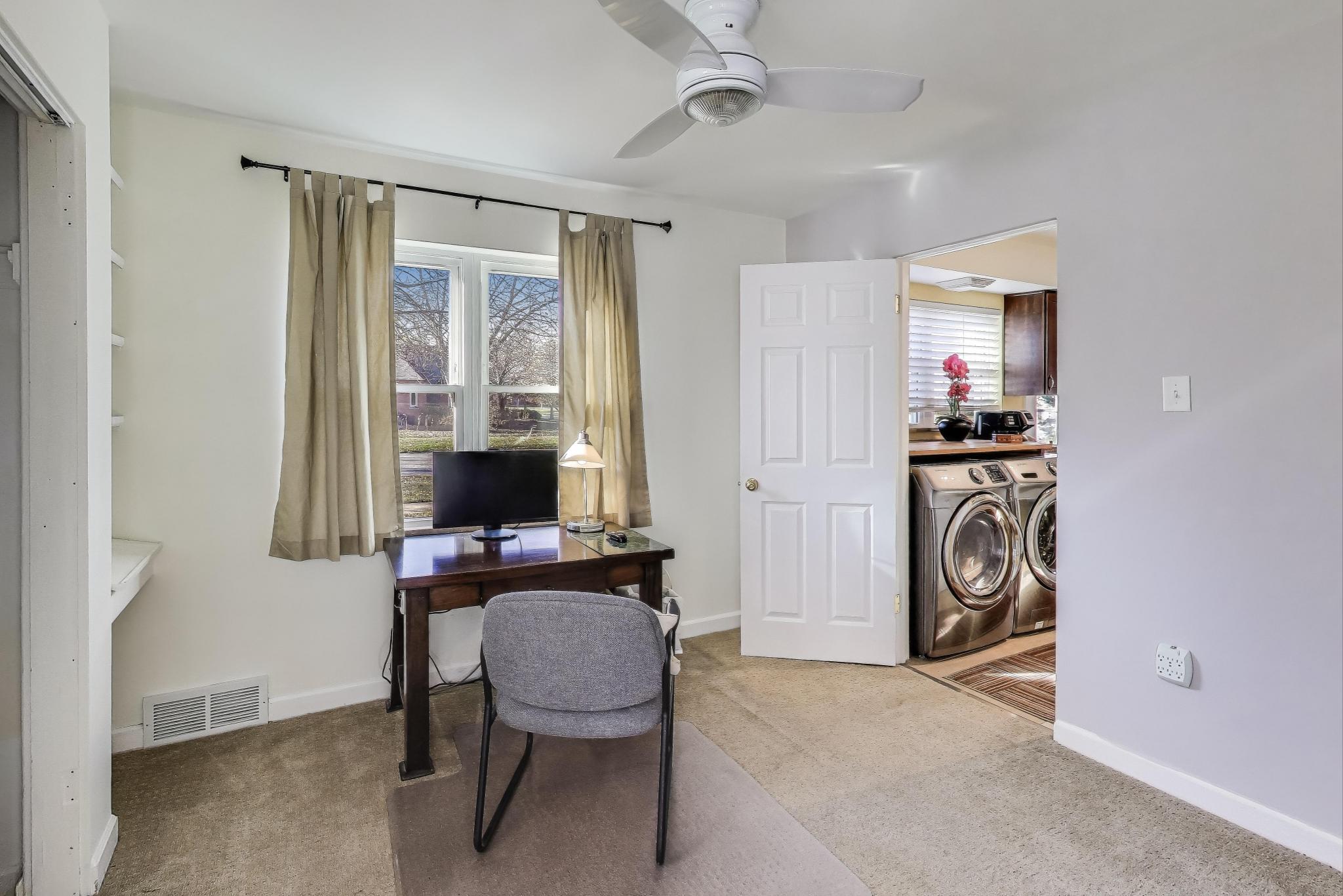 108 Beverly Place Munster, IN 46321 - Photo 15 of 37 2048x1366