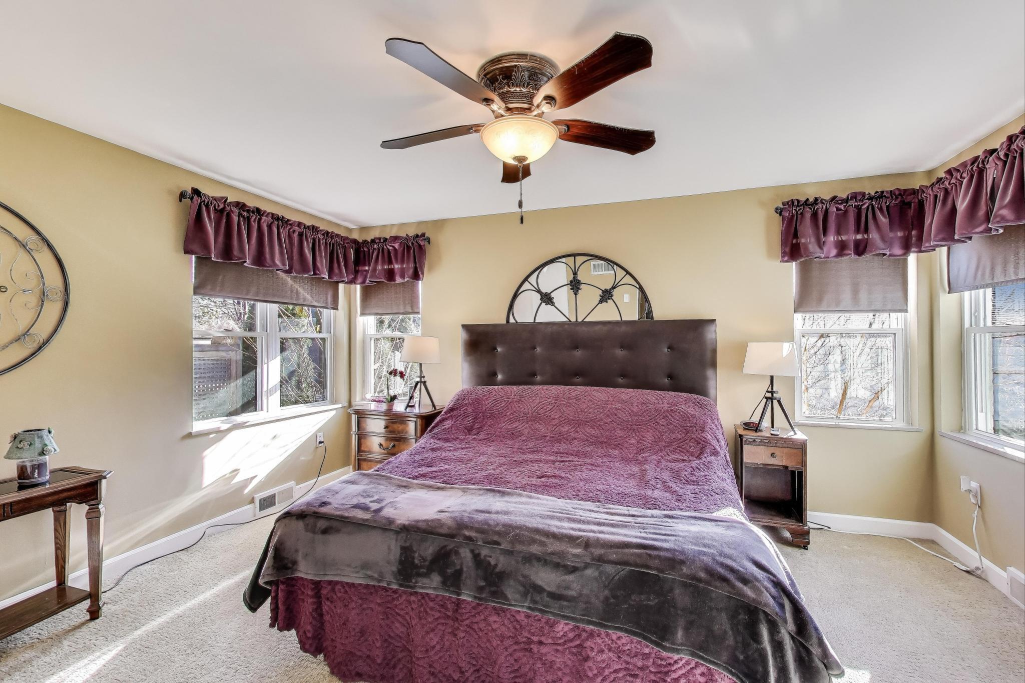 108 Beverly Place Munster, IN 46321 - Photo 17 of 37 2048x1366