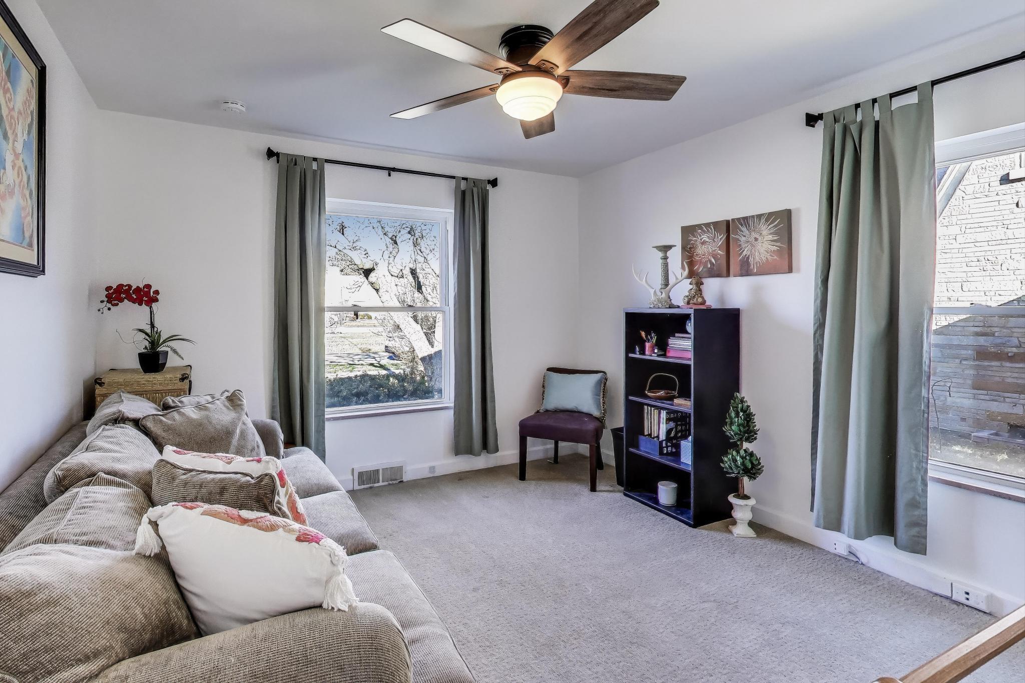 108 Beverly Place Munster, IN 46321 - Photo 20 of 37 2048x1365