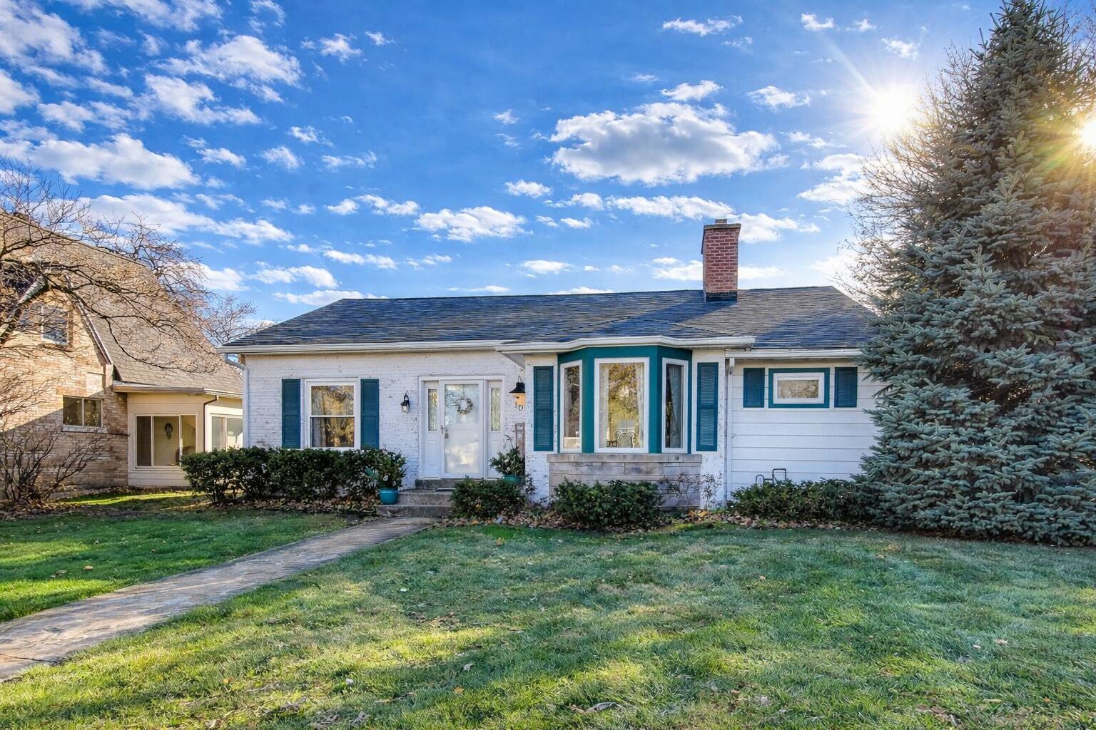 108 Beverly Place Munster, IN 46321 - Photo 8 of 37 1536x1024