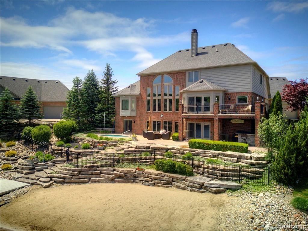 10592 Lighthouse Point South Lyon, MI 48178 - Photo 61 of 63 DJI_0921.jpg