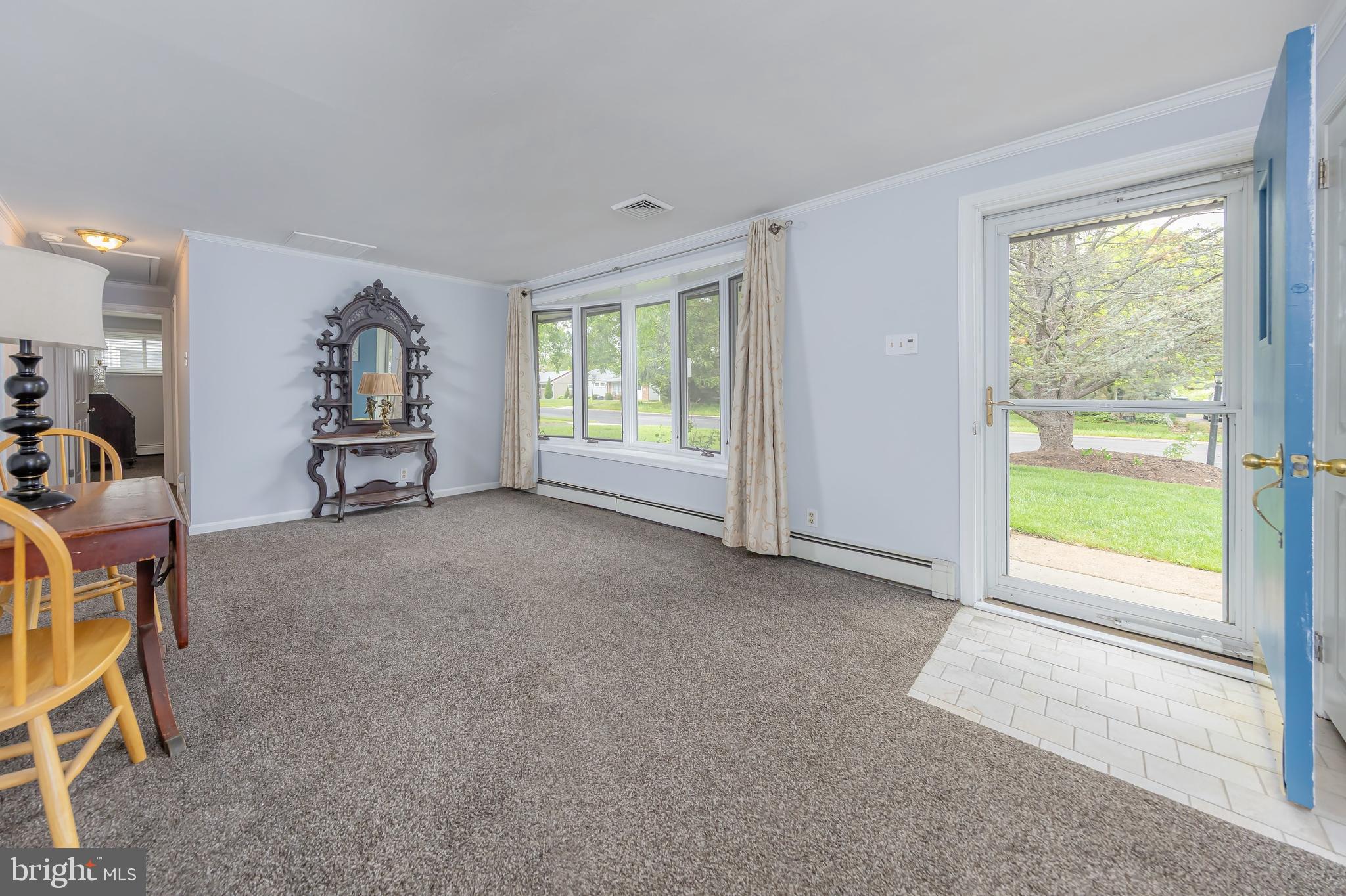 1279 Thomson Road Abington, PA 19001 - Photo 5 of 24 Gallery Image 5